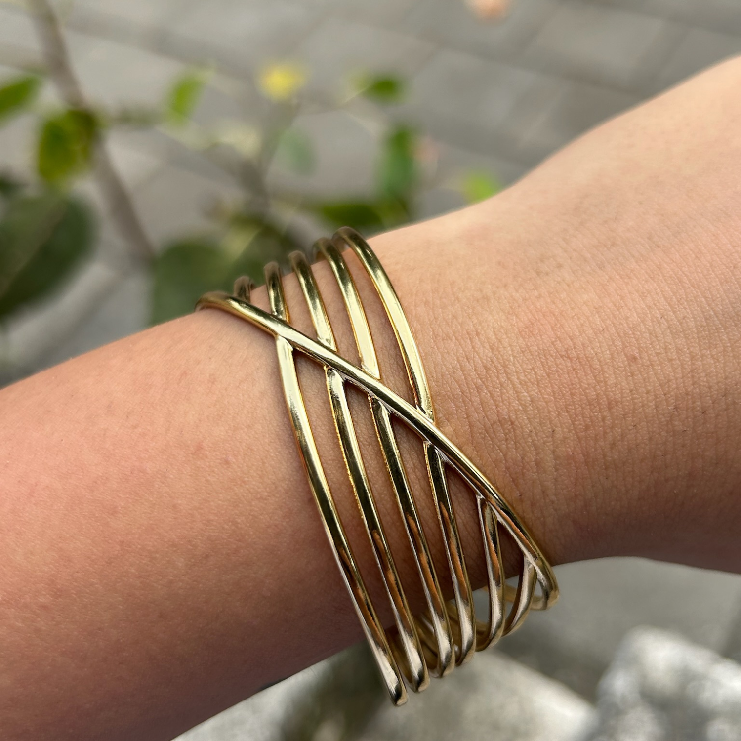 Golden elegant bracelet