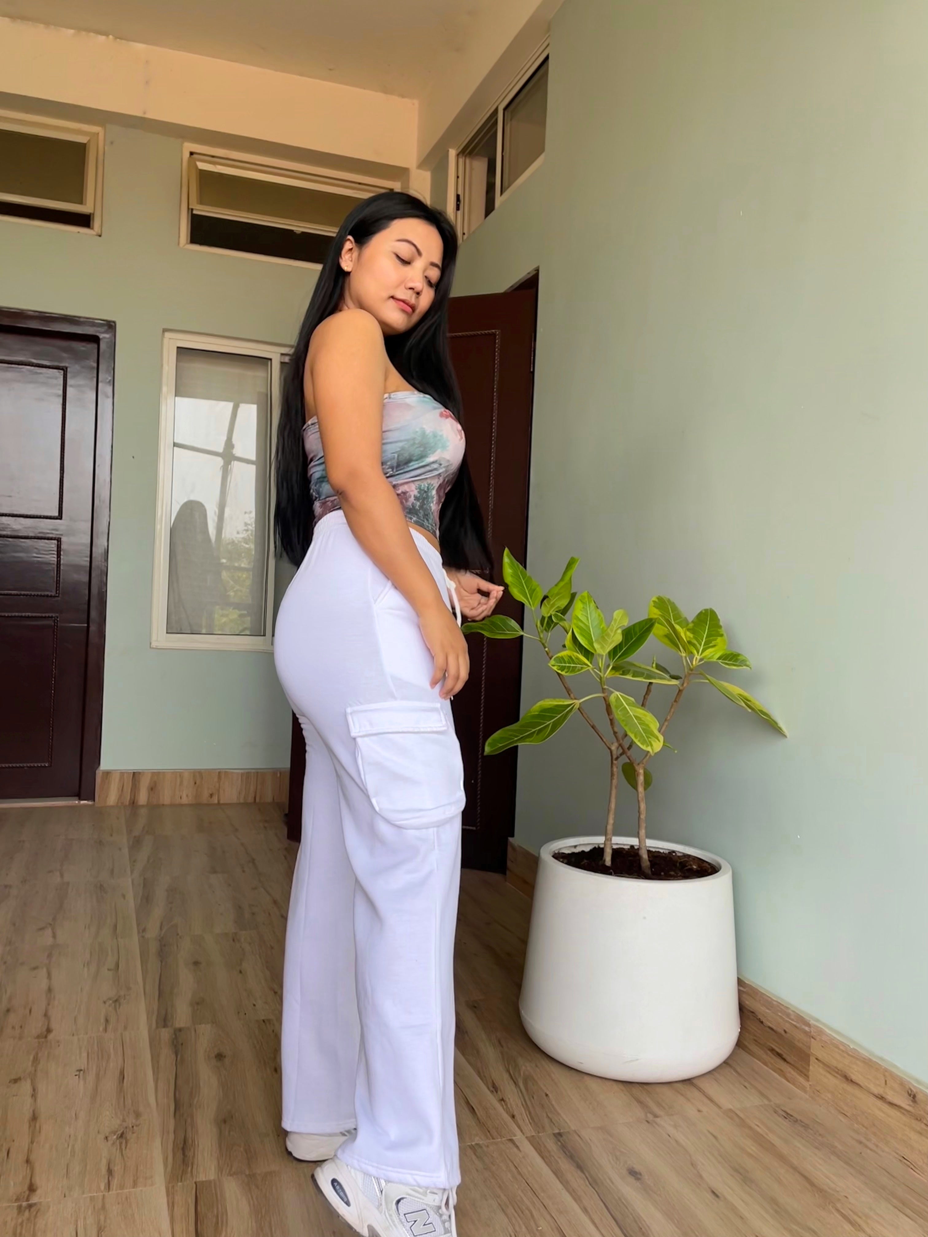 Amelia White cargo pants - Emprall