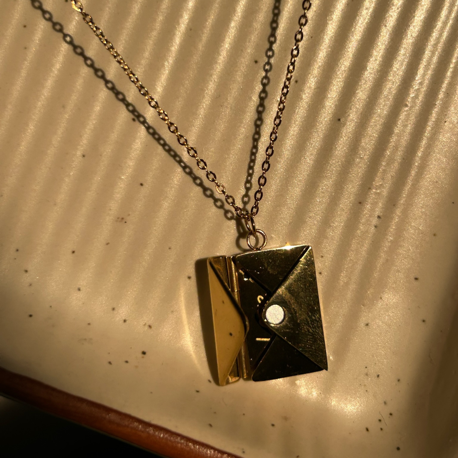 Love you message openable necklace