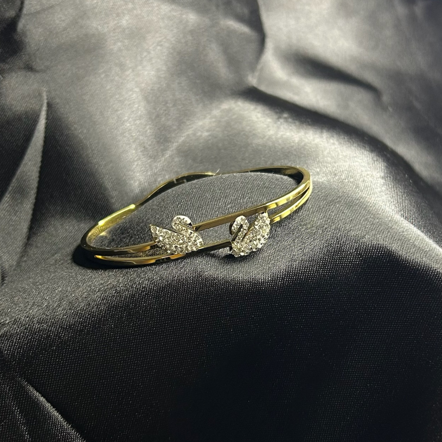Diamond swan bracelet