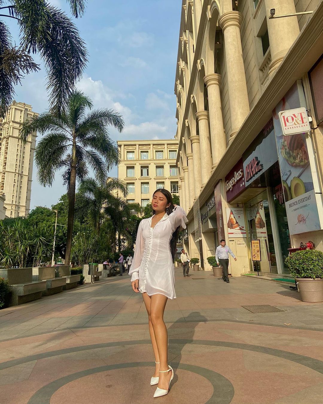 Charissa White dress - Emprall