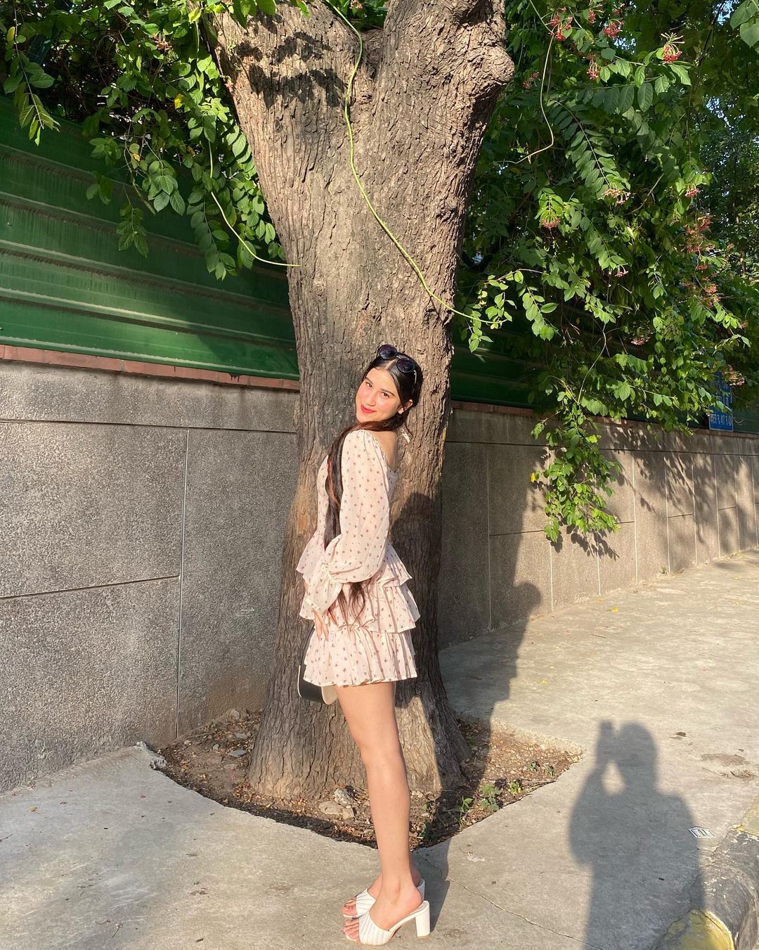 Yvette beige floral padded dress - Emprall