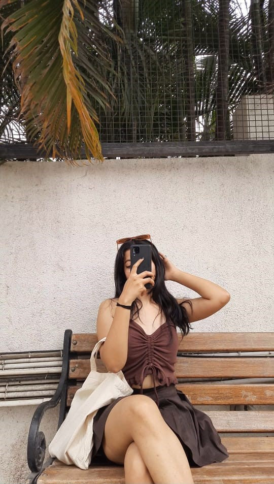 Brown pleated skirt