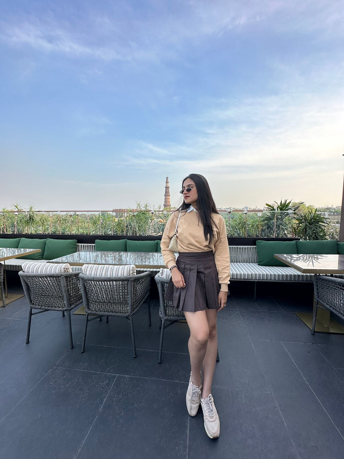 Brown pleated skirt