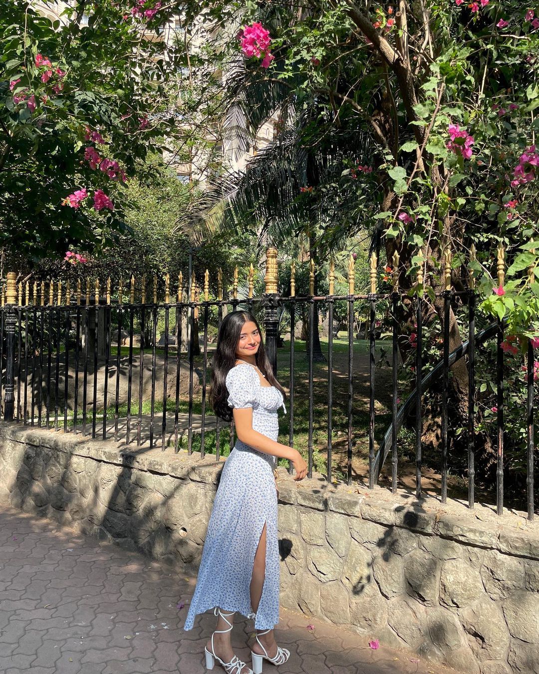 Madison white & blue dress - Emprall