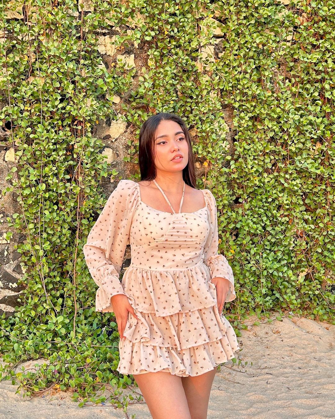 Yvette beige floral padded dress - Emprall