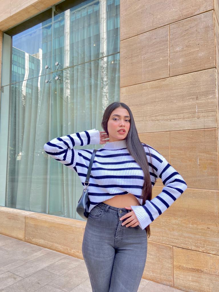 White & Navy striped knitted oversized jumper - Emprall