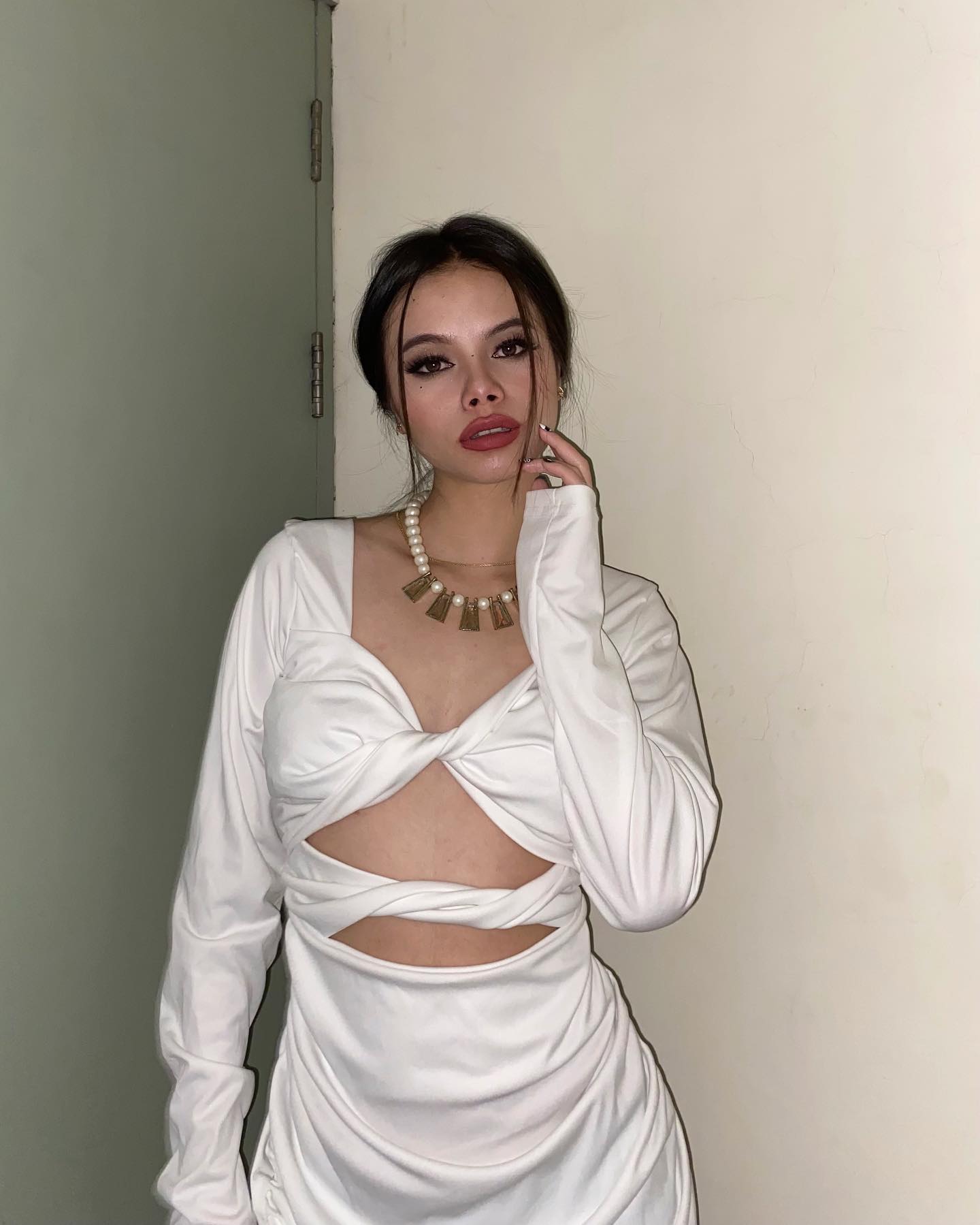 Noelle white criss cross dress - Emprall