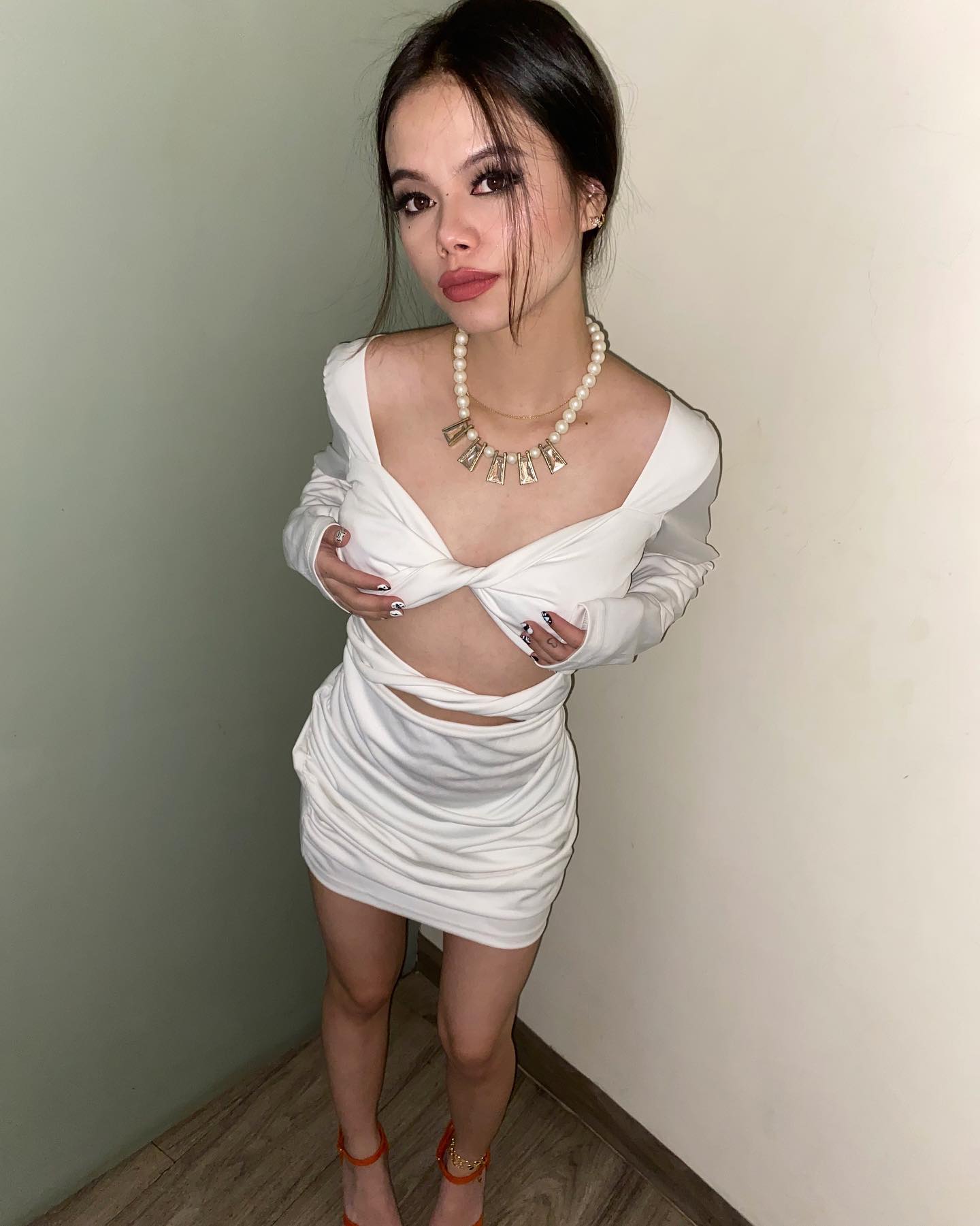 Noelle white criss cross dress - Emprall