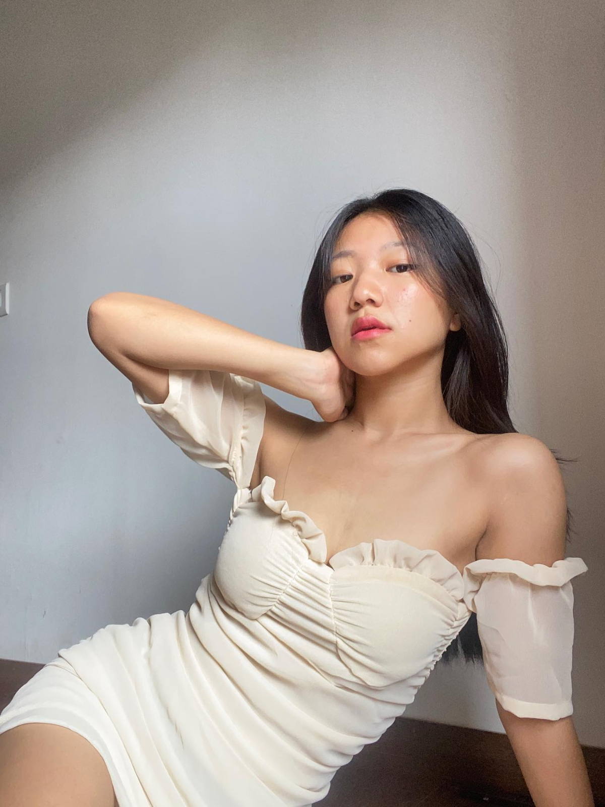 Beige dress top off shoulder