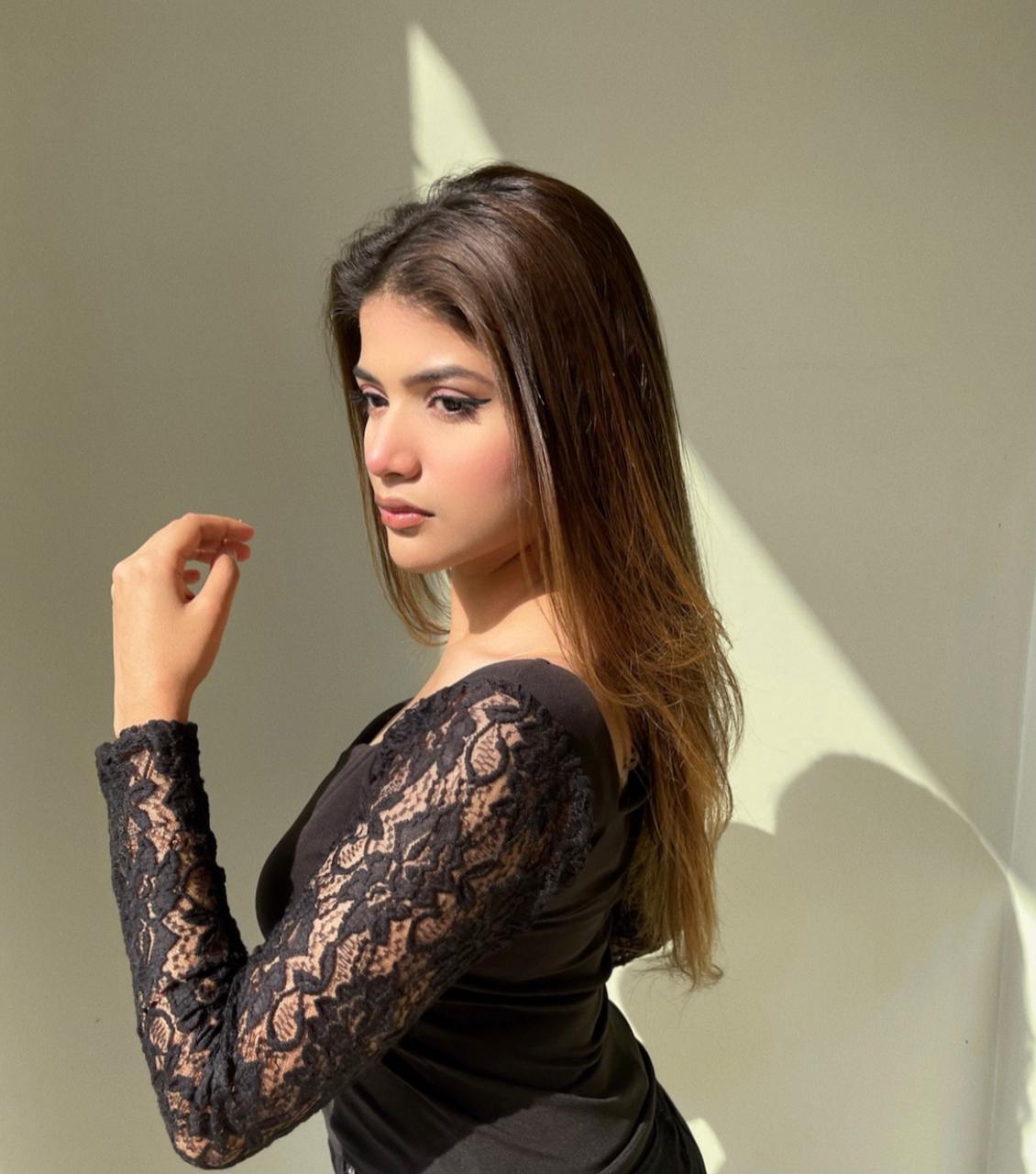 Sweetheart Neck top - Emprall