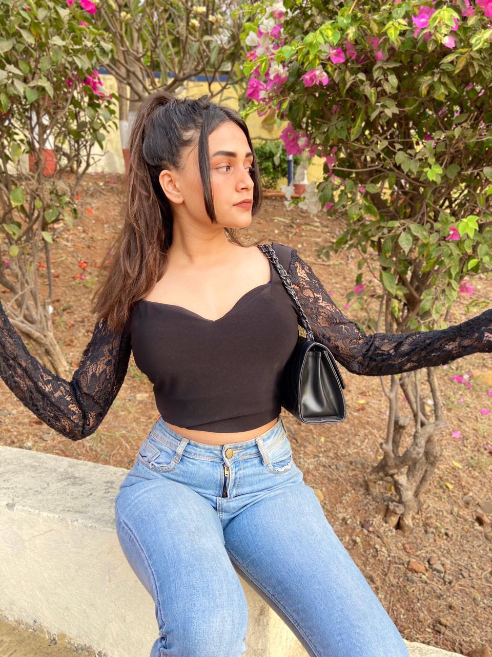 Sweetheart Neck top - Emprall