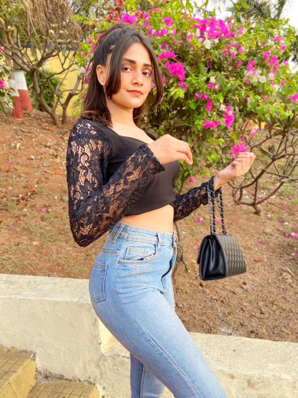 Sweetheart Neck top - Emprall