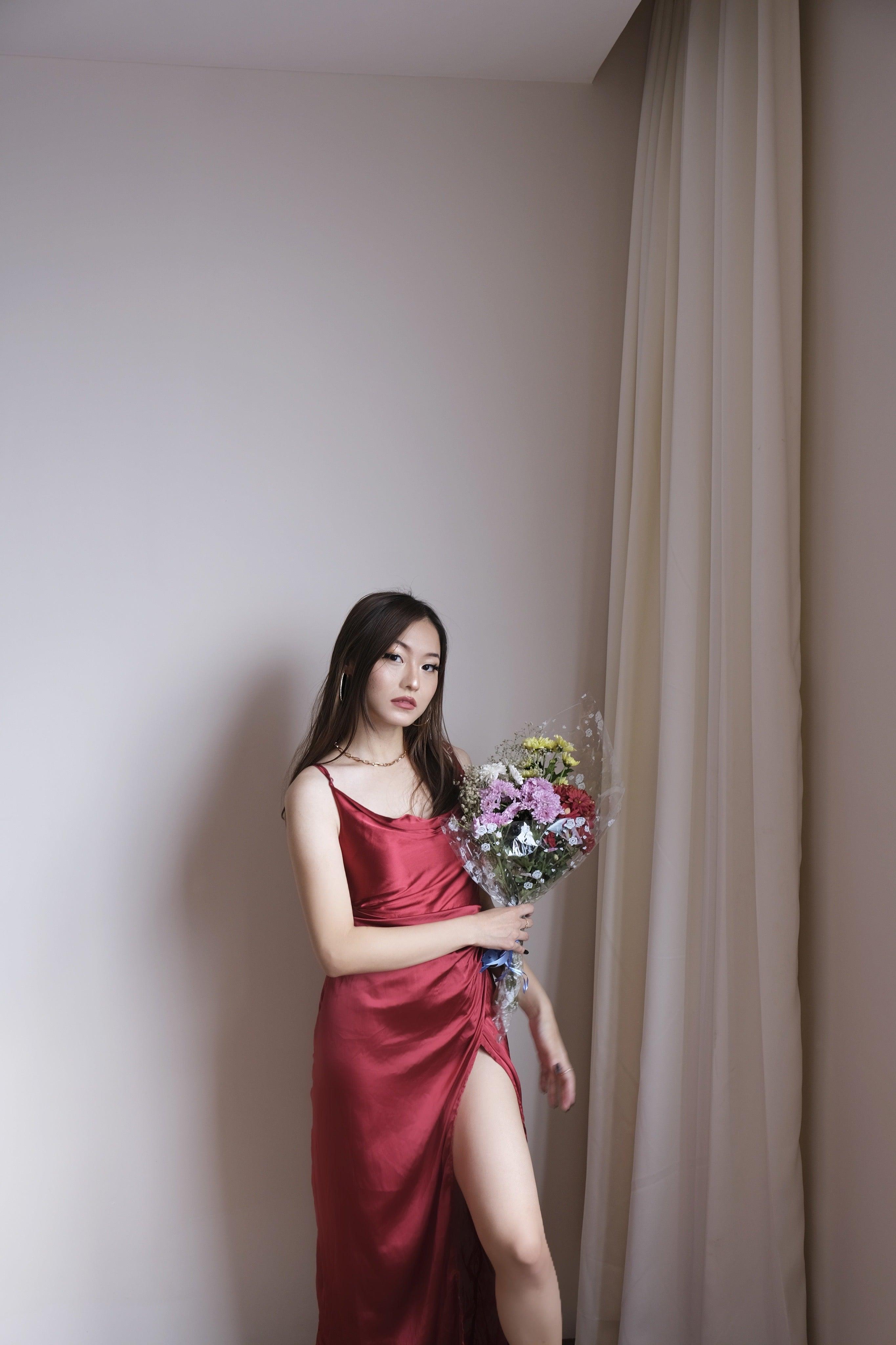 Red Datenight long satin dress - Emprall 