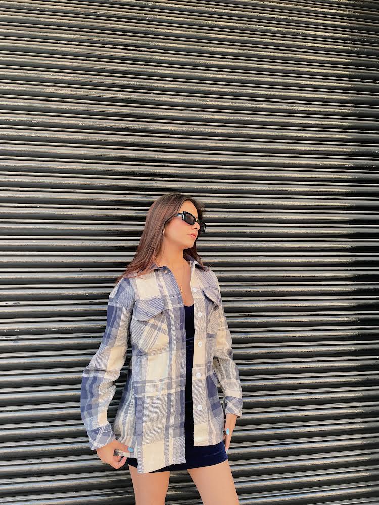 Oversized shacket in white and navy blue check print - Emprall
