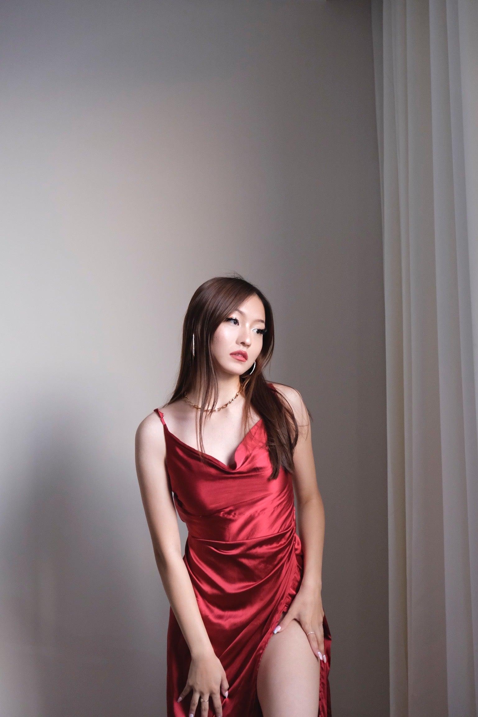 Red Datenight long satin dress - Emprall