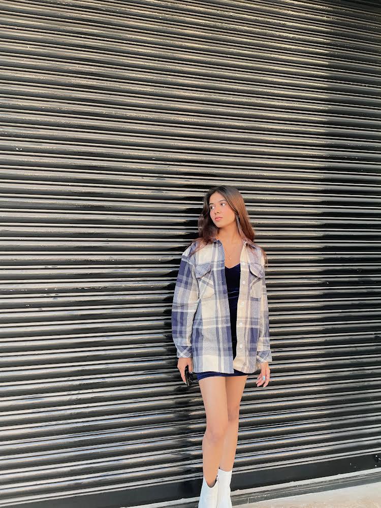 Oversized shacket in white and navy blue check print - Emprall