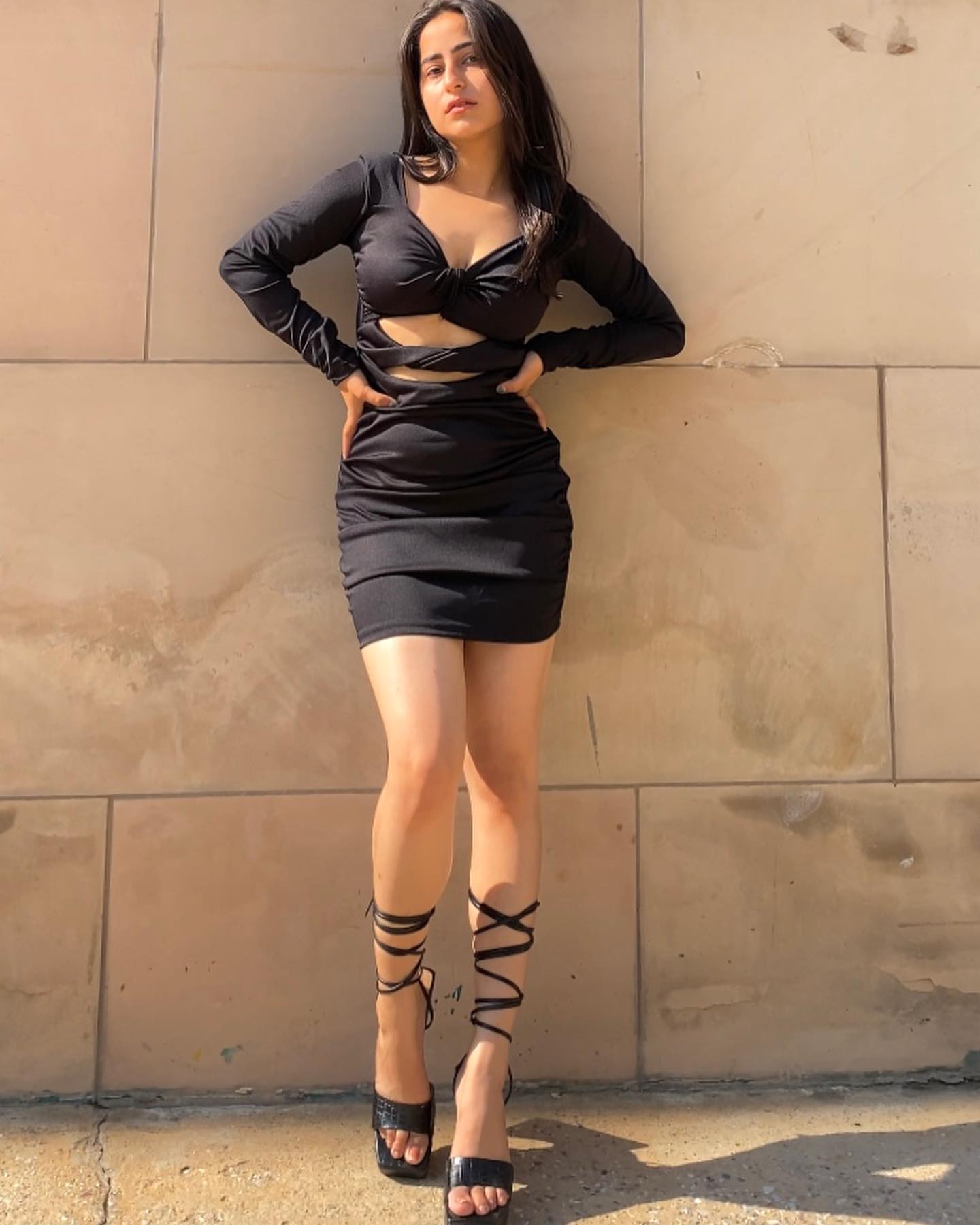 Noelle black criss cross dress - Emprall