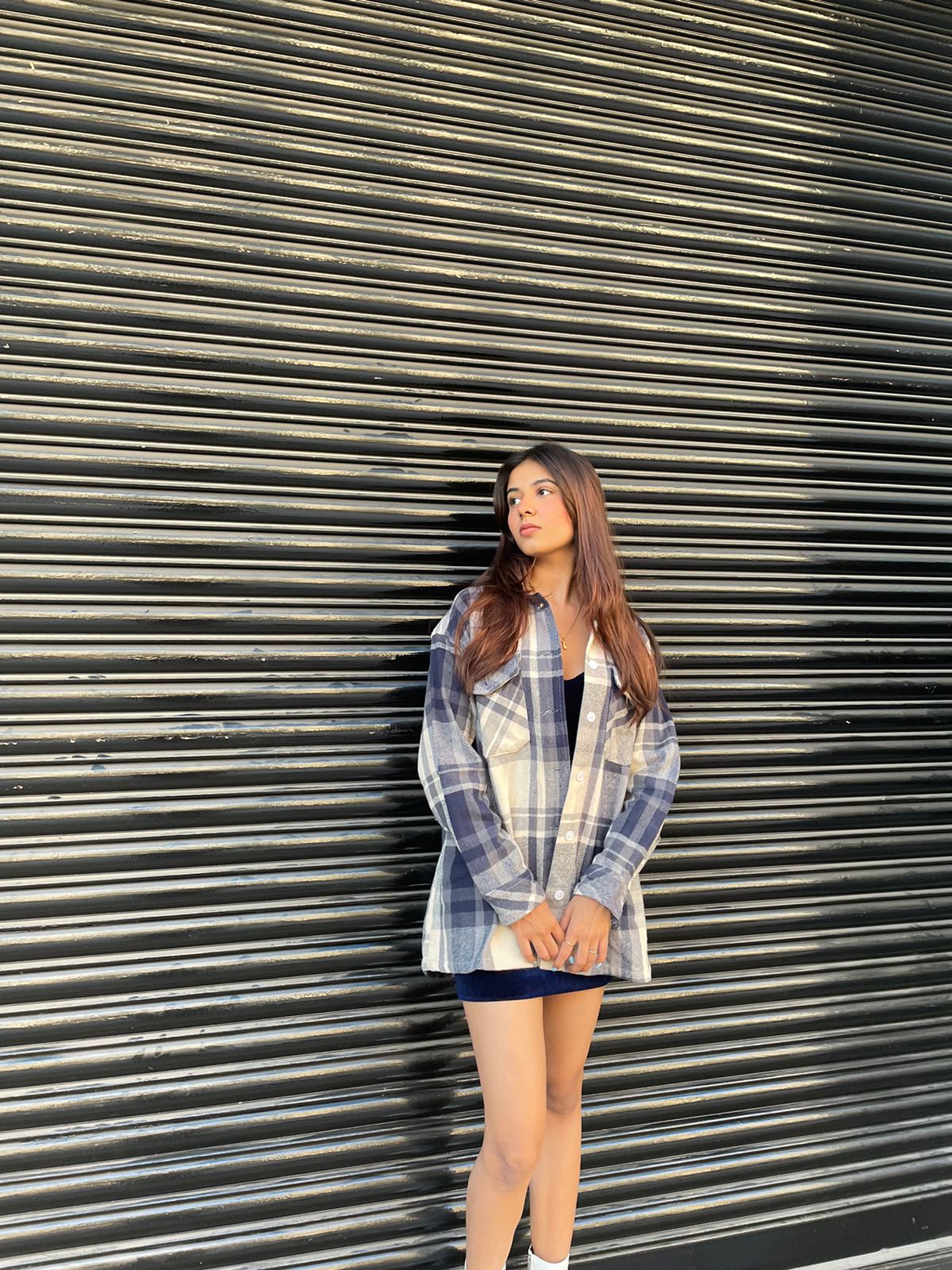 Oversized shacket in white and navy blue check print